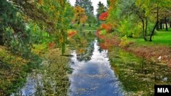 Macedonia - Autumn in the City Park in Skopje, 23Nov2011