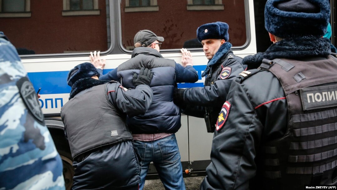 Задержания на Манежной площади в Москве, 5 ноября 2017 