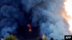 Масштабна пожежа після попереднього удару по складу Wildberries під Москвою, 18 липня 2026 року