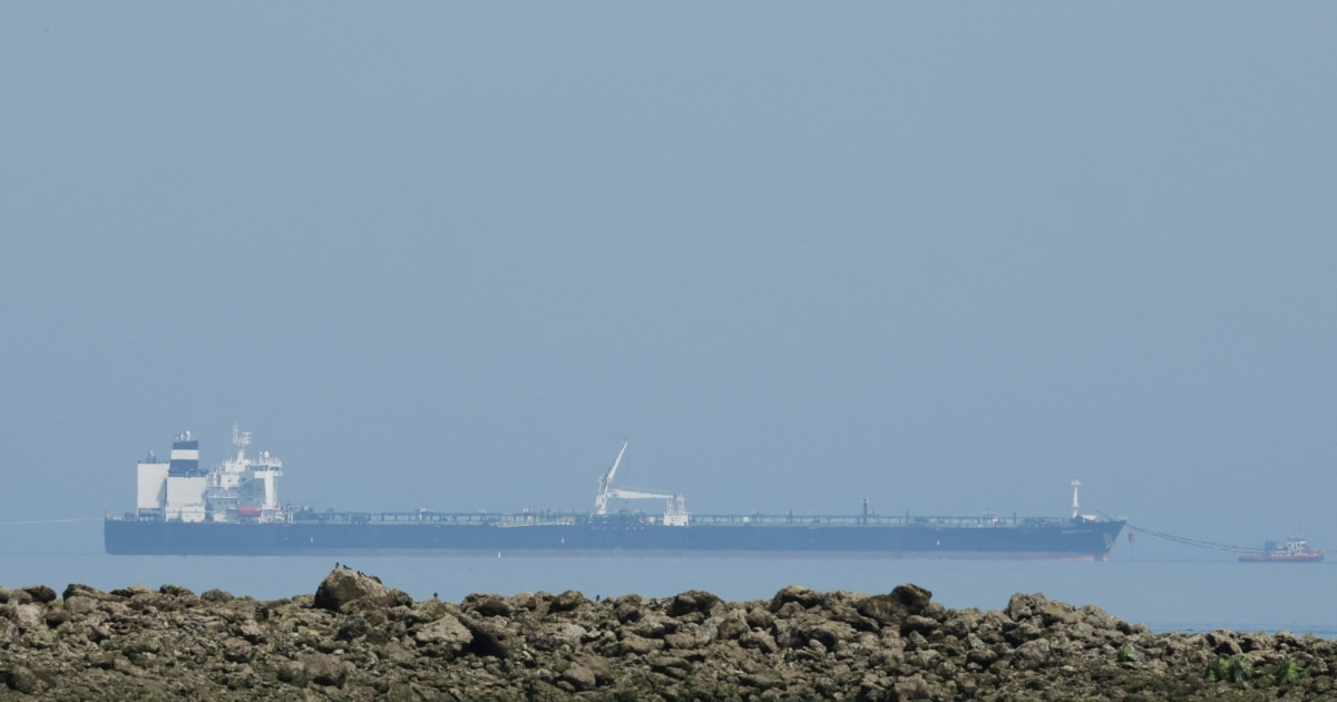 SHBA ja i heq përkohësisht sanksionet për naftën e bllokuar ruse në det