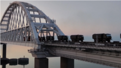 Росія перекидає військову техніку Керченським мостом, 2022 рік