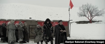 Әйелдер дүңгіршегіндегі жасырын камера - онлайн смотреть