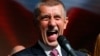 Bivši češki premijer Andrej Babiš na pozornici nakon pobjede na izborima 4. oktobra 2025.