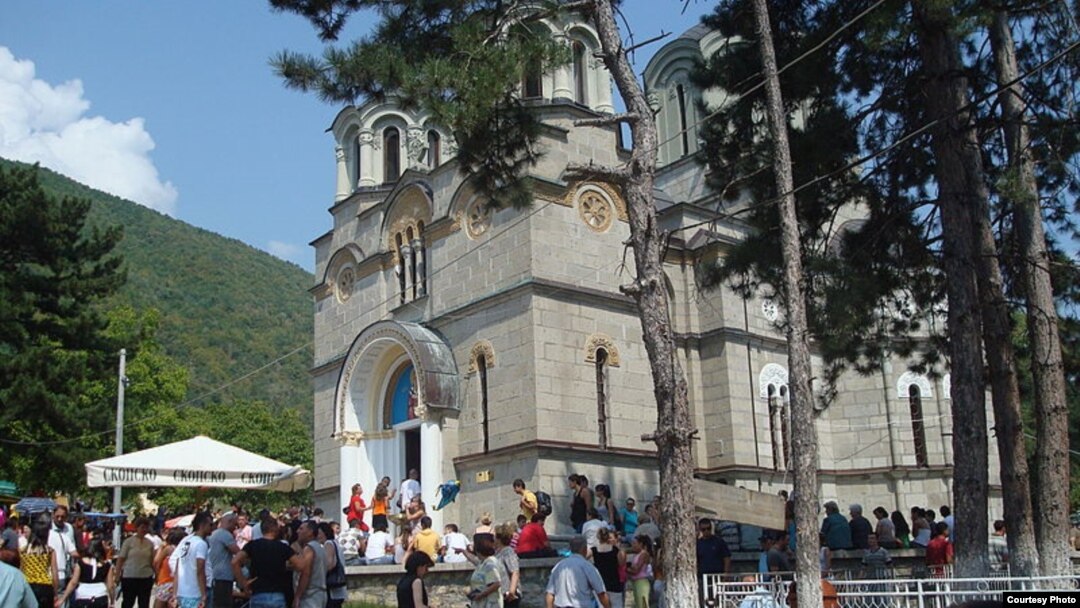 Лешочкиот манастир Свети Атанасиј.