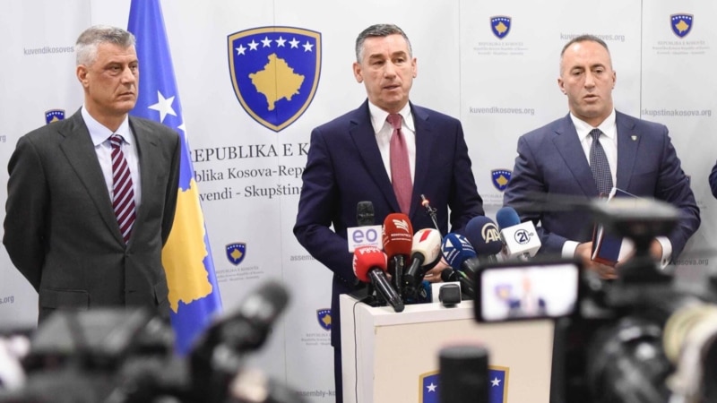 Liderët e Kosovës të ndarë rreth pezullimit të taksës