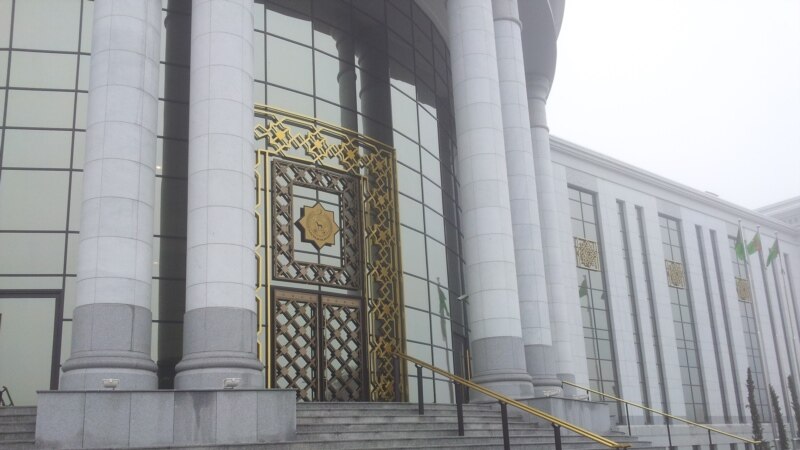 Türkmenistan: 146 sany hünär ugry boýunça daşary ýurt ÝOJ-laryndan alnan diplomlar ykrar edilmez