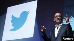 Twitter CEO Dick Costolo at a June press conference
