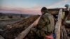 Психологи просять «не вбивати словом» людину, яка, ризикуючи життям, боронила Україну