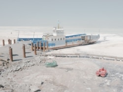 The ferry photographed in 2018-19 by Maximilian Mann