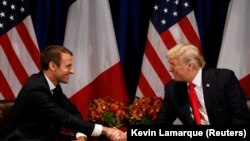 Președintele Donald Trump cu omologul său francez Emmanuel Macron la New York în septembrie 2017