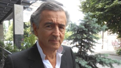 Bernard Henri Levy, francuski filozof i intelektualac, kaže da je "stabilnost, arhitektura i samo postojanje Evropske unije kao političkog entiteta" u pitanju ako Ukrajina izgubi rat. (foto: Sarajevo, juni 2014.)