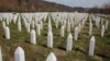 Školski udžbenici u Srbiji: Srebrenica samo u zagradi