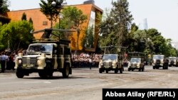 Азербайджан - Военный парад в Баку, 26 июня 2013 г. 