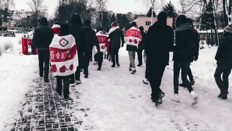 Lukaşenka garşy protestler dowam edýärkä, Belarus polisiýasy 160-dan gowrak adamy tussag etdi