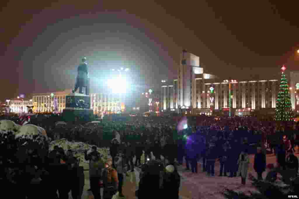 Outrage In Minsk As Lukashenka Claims Victory #8