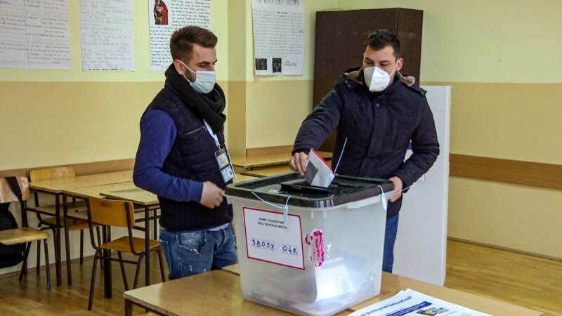Komunat me shumicë serbe prijnë me dalje në votime