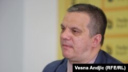 Teško je očekivati da će liberalniji stav imati bilo ko mimo Vučića: Dejan Vuk Stanković