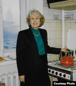 Мишель Картер на кухне своей квартиры в Москве