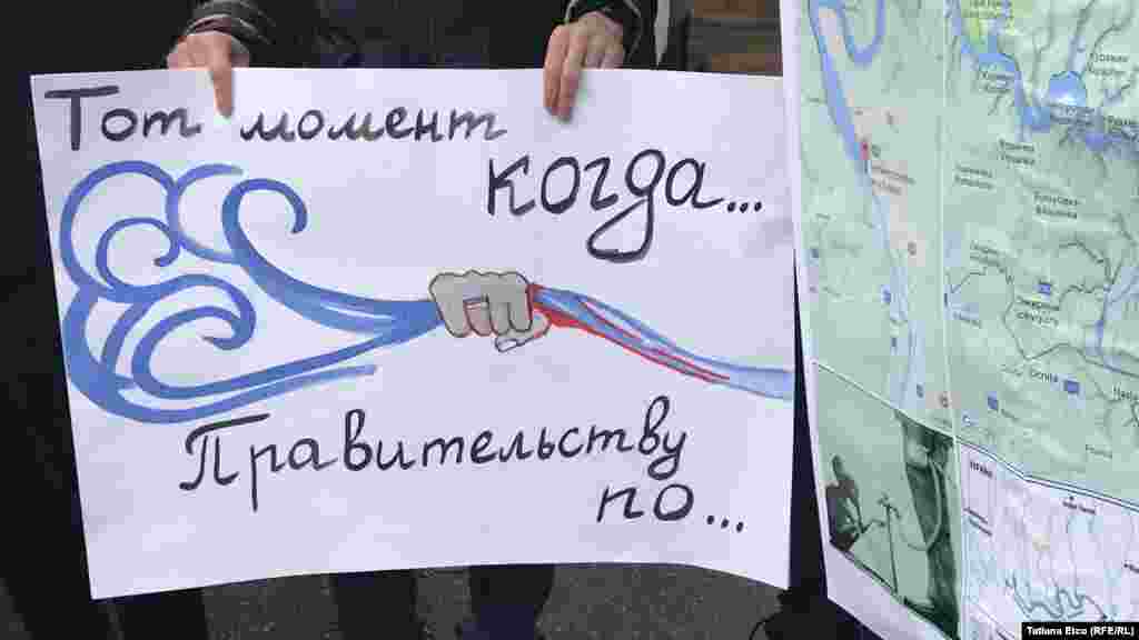 Moldova - the protest action at the Embassy of Ukraine Save the Nistru (Dniester) river, no dams on the Nistru (Dniester), Chisinau