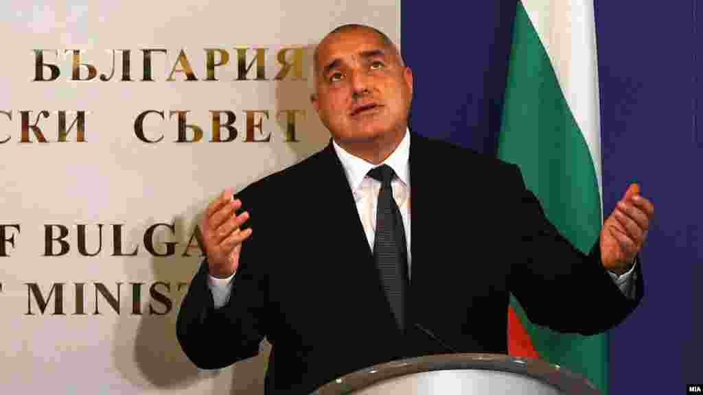 БУГАРИЈА - Бугарскиот премиер Бојко Борисов изјави дека неговата земја не планира да протера руски дипломати поради труењето на поранешниот двоен агент Сергеј Скрипал во Англија. Според него, тоа што го повикале својот амбасадор на консултации бил доволен потег за солидарност со партнерите од ЕУ и НАТО.