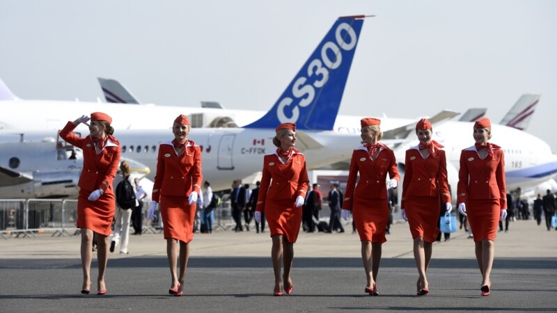 Aeroflot semrän stýuardessalara bonus tölemeýär