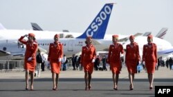 Experienced Aeroflot flight attendants say they are being denied the chance to work on international flights, because the carrier wants to use "younger, thinner" staff. (file photo)