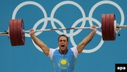 Қазақстандық ауыр атлет Илья Ильин Лондон олимпиадасында чемпион атанды. Ол 94 килограмм салмақ дәрежесінде әлем рекордын (418 килограмм) жаңартты. 4 тамыз 2012 жыл. 