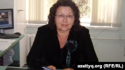 №48 мектеп-гимназия директоры Ирина Смирнова. Алматы, 27 қыркүйек 2012 жыл.