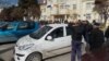 Протести на „дивите“ таксисти во Битола
