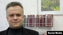 Belarusian publisher Henadz Vinyarski (file photo)