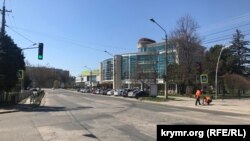 Aqmescitniñ boş soqaqları, 2020 senesi, aprel 2