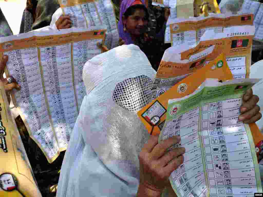 Informisanje žena o procesu glasanja