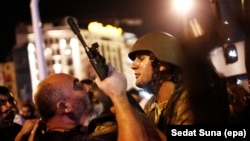 Аресты в ночь провала попытки госпереворота (Стамбул, 16 июля 2016 г.)