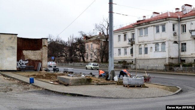 Укладка плитки на улице Пирогова