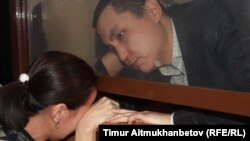 Ղազախստան - Նուրբեկ Կուշակբաևը դատարանի դահլիճում՝ դատավճռի հրապարակումից հետո, Աստանա, 7-ը ապրիլի, 2017թ․