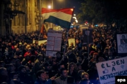 Антиправительственная демонстрация в Будапеште, ноябрь 2014 года