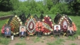 Могили чотирьох членів протестантської церкви «Преображення Господнє», розстріляних у 2014-му році проросійськими бойовиками у Слов'янську