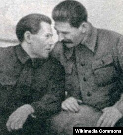 Мікалай Яжоў і Іосіф Сталін, 1937