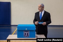 Биньямин Нетаньяху на избирательном участке, 17 сентября 2019 года