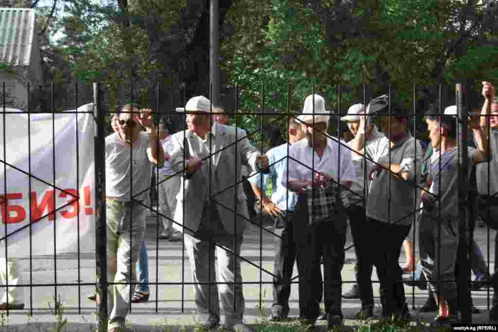 Первомайский районный суд Бишкека оставил Наримана Тюлеева под стражей в СИЗО ГКНБ почти на два месяца &ndash; до 21 августа 