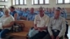 У Кобрыні на суд над міліцыянтам прыйшлі каля 40 ягоных калег. ФОТА