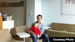 Кыргызстандык Акжол Абдухалиев азыр Microsoft корпорациясында иштейт.
