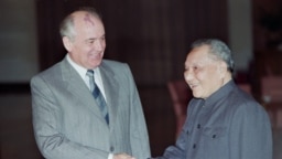 Михаил Горбачев и Дэн Сяопин в Пекине. 16 мая 1989 года