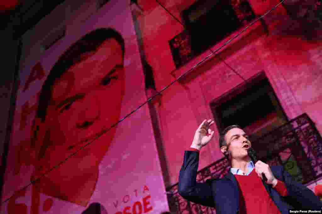 ШПАНИЈА - Лидерот на Социјалистичката партија и досегашен премиер на Шпанија Педро Санчез го прифати мандатот да формира нова влада што претходно му го понуди кралот Фелипе Шестти. Санчез ќе се обиде да формира нов кабинет иако се чини дека нема доволно поддршка.