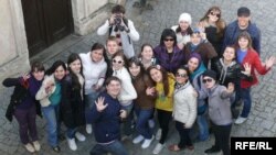 Grup studentësh në Pragë (foto ilustruese)