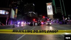 Dallasda qaradərili əhali ilə polis arasında gərgin münasibətlər var