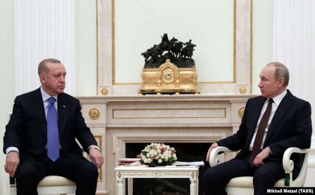 თურქეთის პრეზიდენტი ერდოღანი და რუსეთის პრეზიდენტი პუტინი მოსკოვში შეხვედრაზე. რუსეთი, 2020 წლის 5 მარტი
