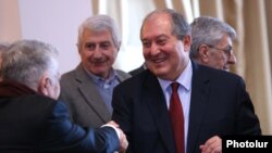 Armenia - Former Prime Minister Armen Sarkissian meets with members of the National Academy of Sciences in Yerevan, 30 January 2018.
