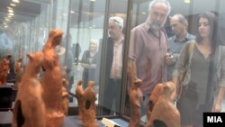 Отварање на изложбата „Антички теракотни фигурини од Македонија“ во Музеј на Македонија.