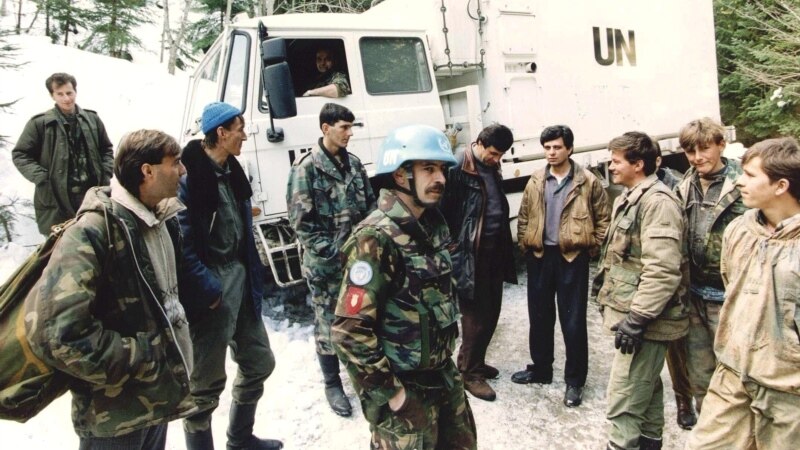 Holanda do të paguajë me nga 5,000 euro ushtarët që ishin në Srebrenicë